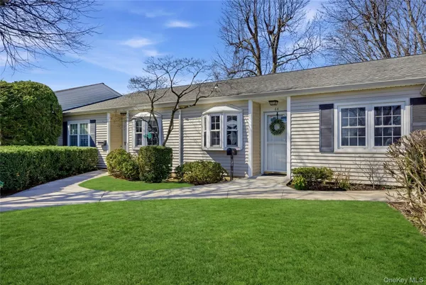 $629,000 | 65 Harbor North, Amityville, NY 11701