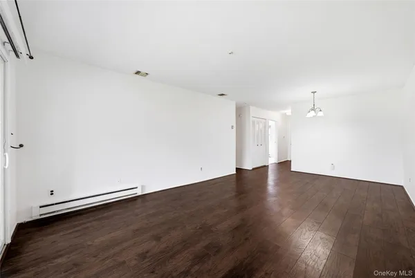 $629,000 | 65 Harbor North, Amityville, NY 11701