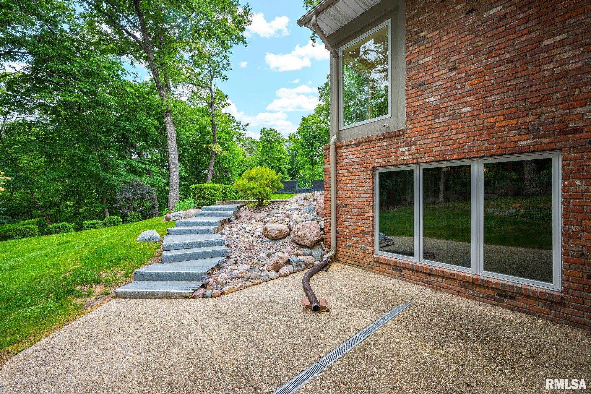 341 West Ravinwoods Road Peoria, IL 61615 - Photo 37 of 52 Gallery Image 37