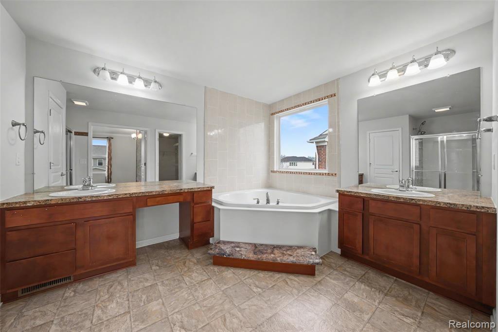 49184 Gracechurch Road Macomb, MI 48044 - Photo 33 of 57 Gallery Image 33
