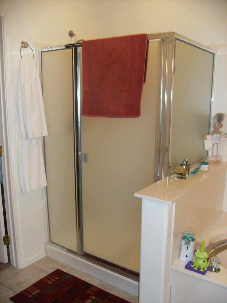 2148 East Victor Road Gilbert, AZ 85296 - Photo 15 of 23 Master Shower