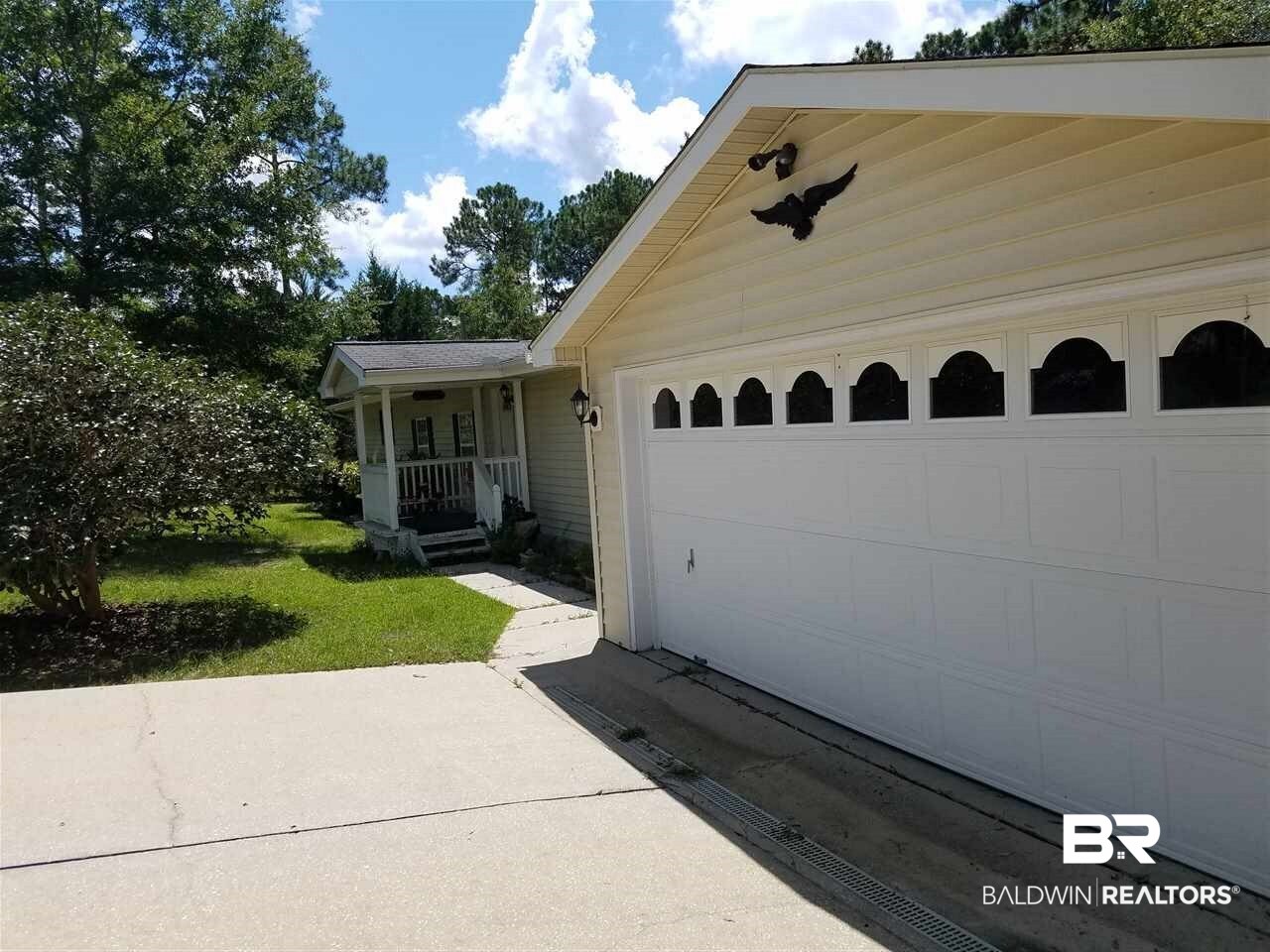 1404 Ridgewood Drive Lillian, AL 36549 - Photo 3 of 34