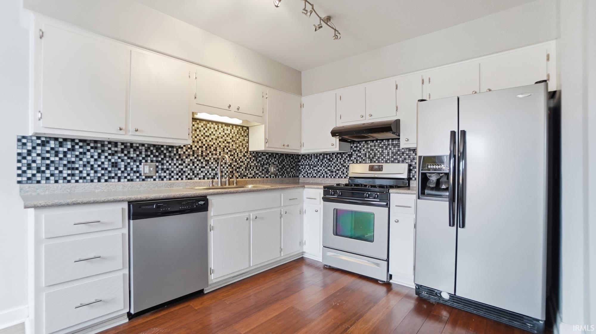 6632 Quail Ridge Lane Fort Wayne, IN 46804 - Photo 8 of 36