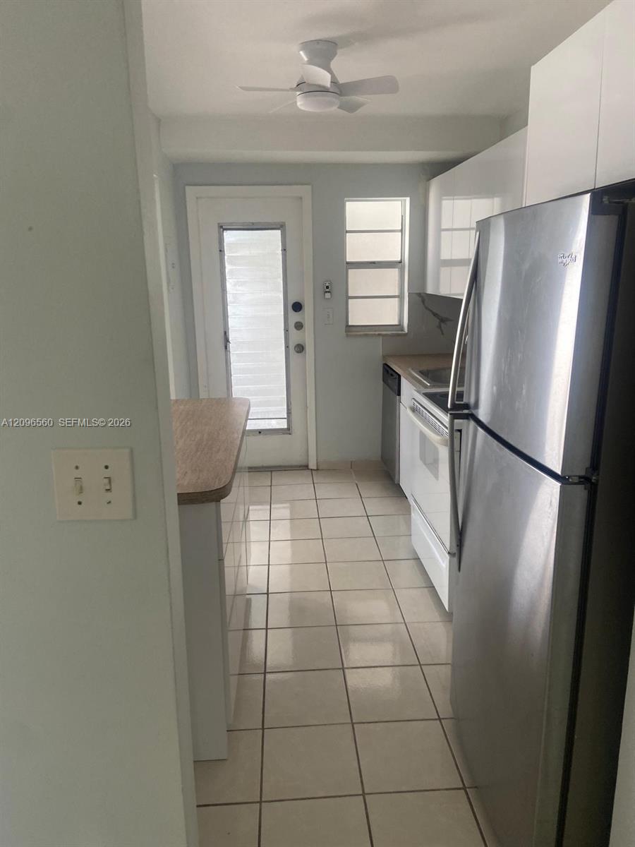 1340 Lincoln Road, Unit 505 Miami Beach, FL 33139 - Photo 4 of 12 Gallery Image 4