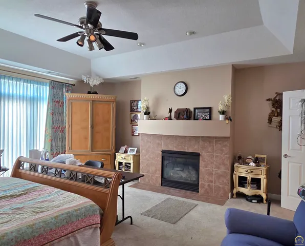 $725,000 | 5729 Southwest 37th Terrace, Topeka, KS 66610