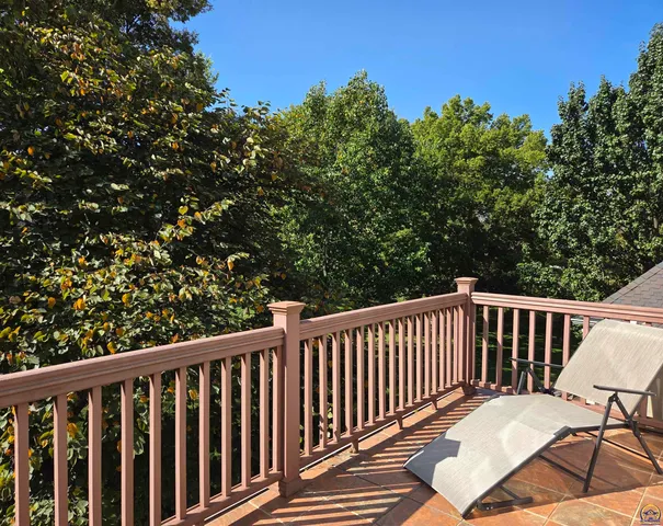 $725,000 | 5729 Southwest 37th Terrace, Topeka, KS 66610