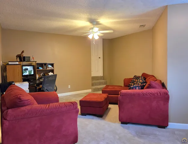 $725,000 | 5729 Southwest 37th Terrace, Topeka, KS 66610