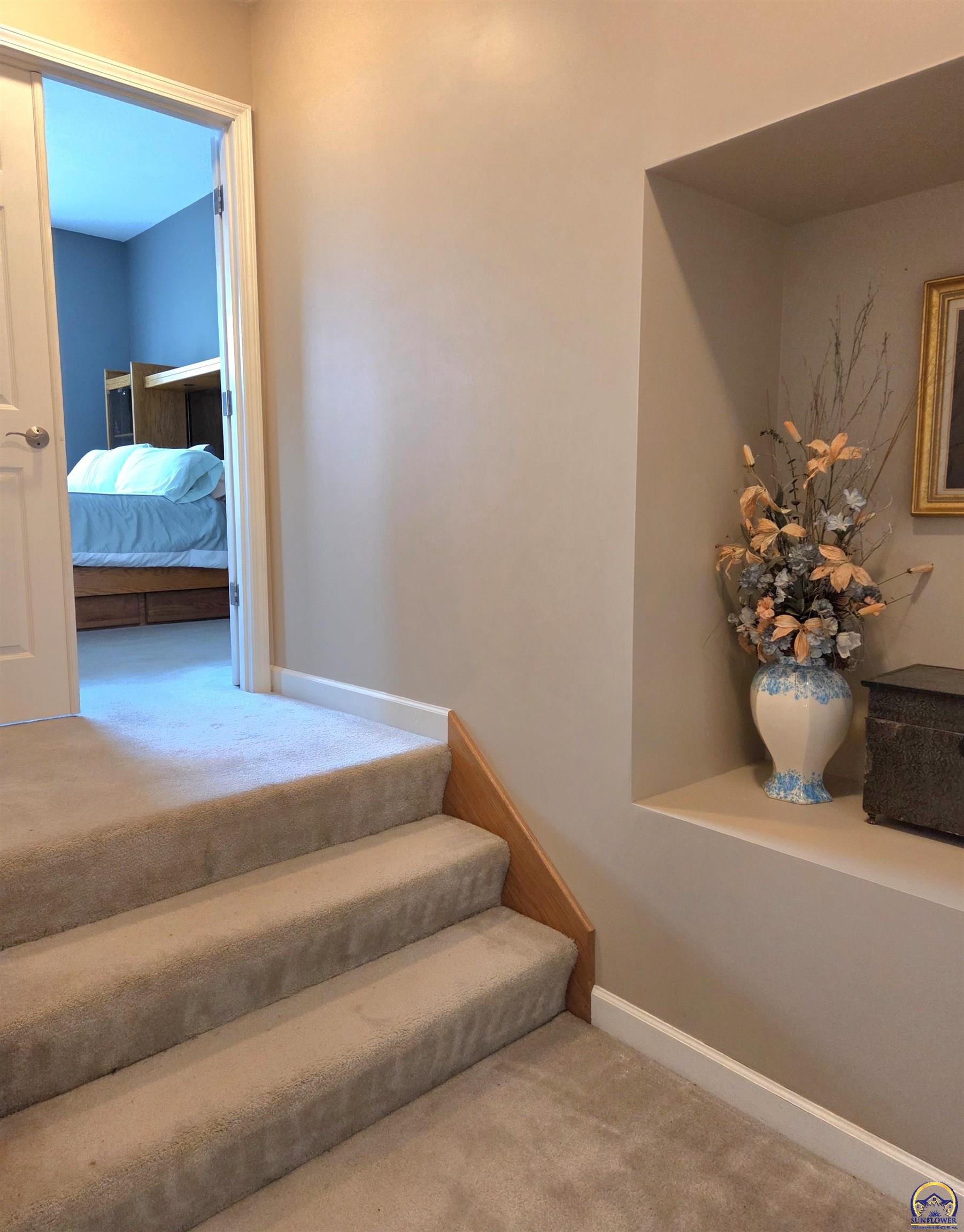 5729 Southwest 37th Terrace Topeka, KS 66610 - Photo 25 of 38