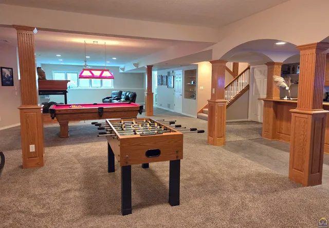 $725,000 | 5729 Southwest 37th Terrace, Topeka, KS 66610