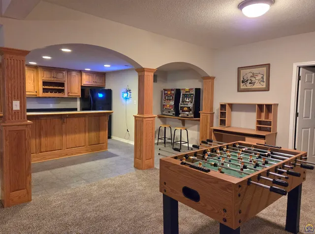 $725,000 | 5729 Southwest 37th Terrace, Topeka, KS 66610