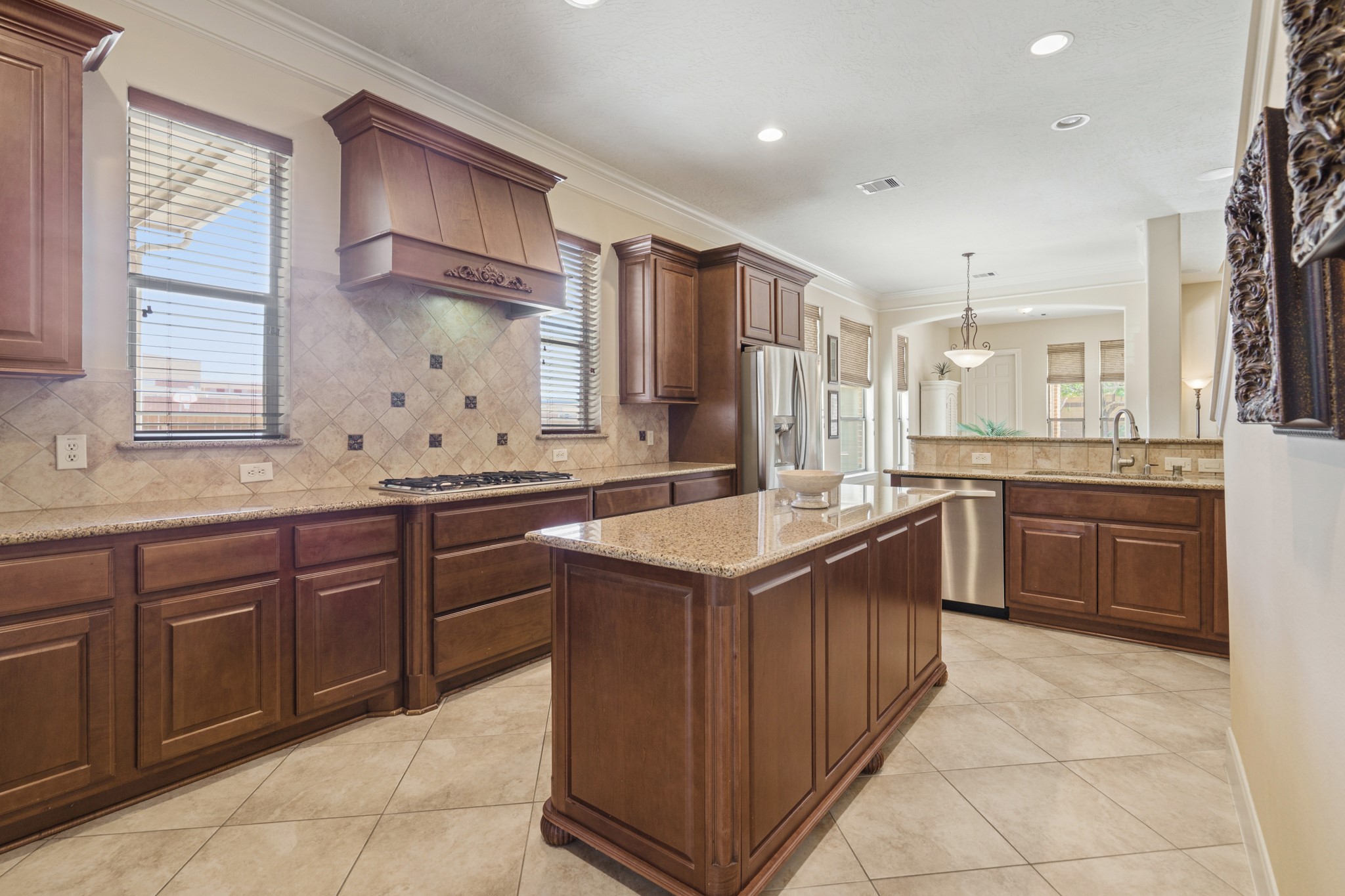 7303 Starry Night Katy, TX 77494 - Photo 26 of 49 Look at the amount of storage from the cabinets!