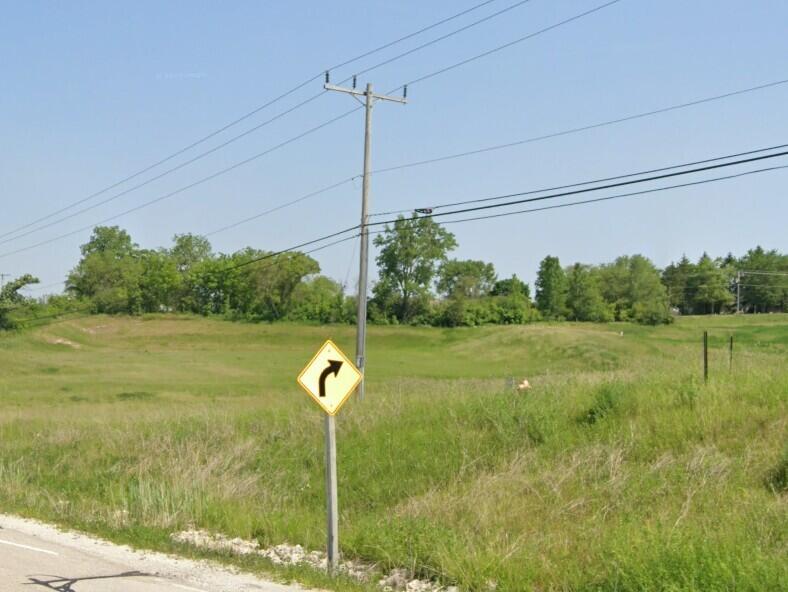 4731 East Frontage Road Caledonia, WI 53126 - Photo 4 of 4 Picture