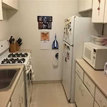 $3,800 | 44 Washington Street, Unit 702, Brookline, MA 02445