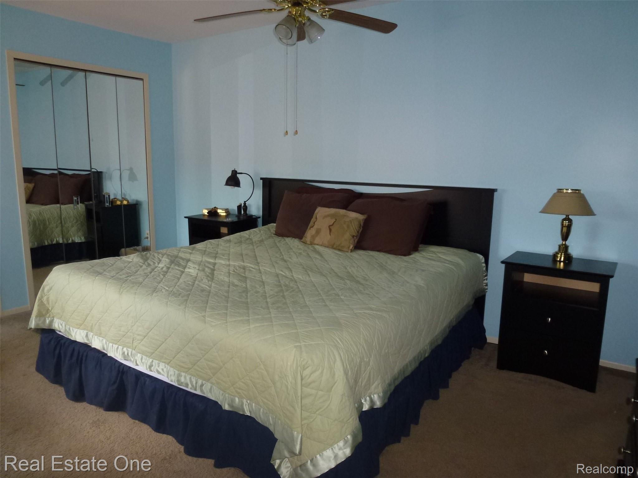 570 Tennyson, Unit 78 Rochester, MI 48307 - Photo 21 of 35 P1060959 2.JPG