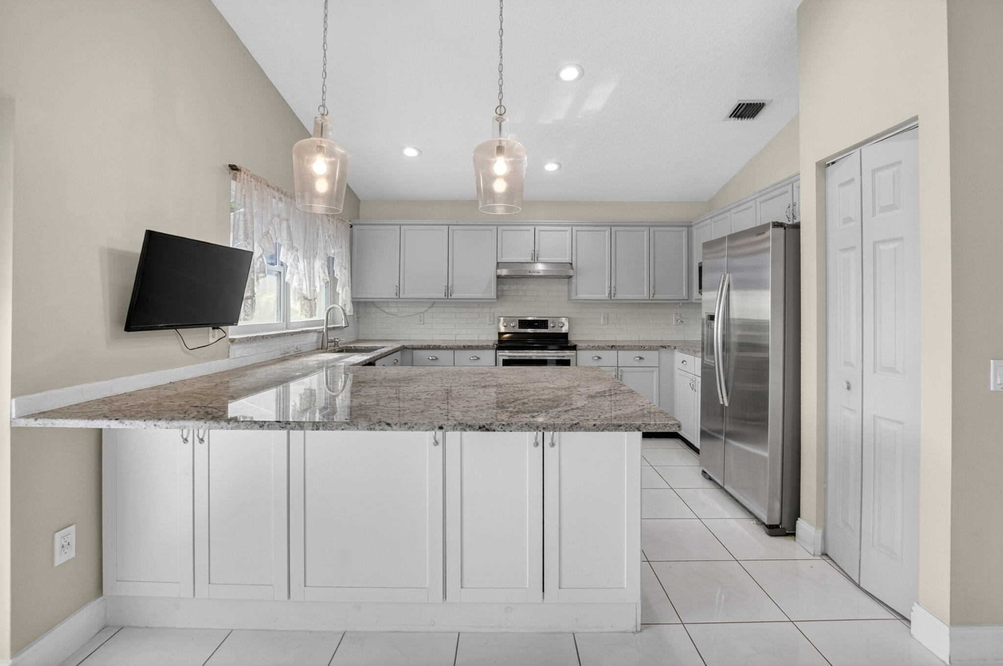 9336 Water Course Way Boynton Beach, FL 33437 - Photo 14 of 46 16-web-or-mls-DSC_9539