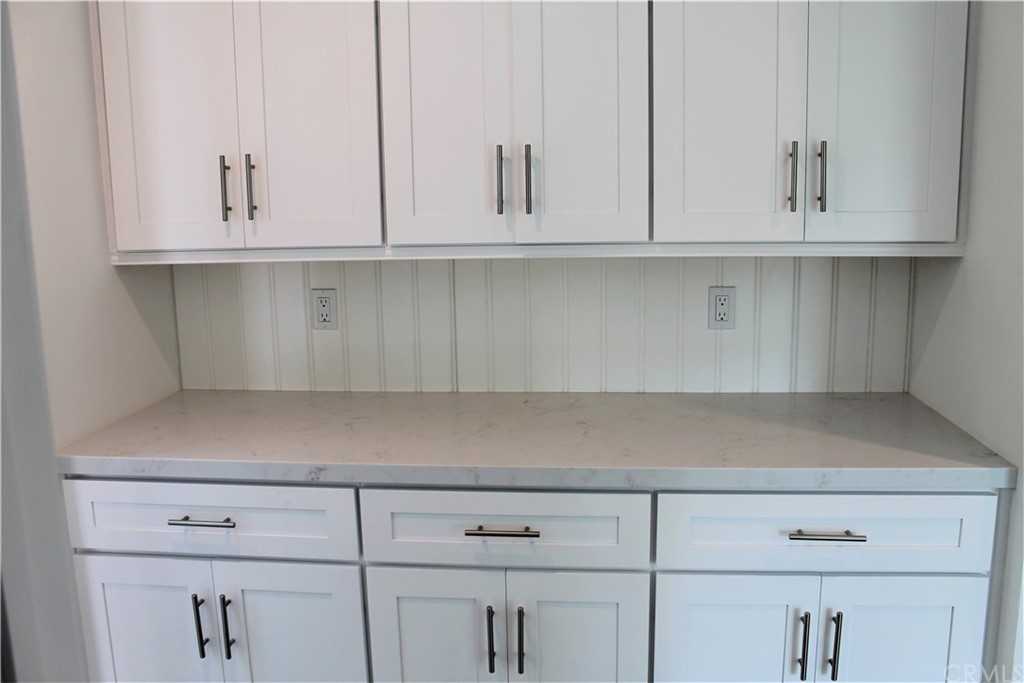 214 Vía Mesa Grande Redondo Beach, CA 90277 - Photo 15 of 21 Hallway Cabinets