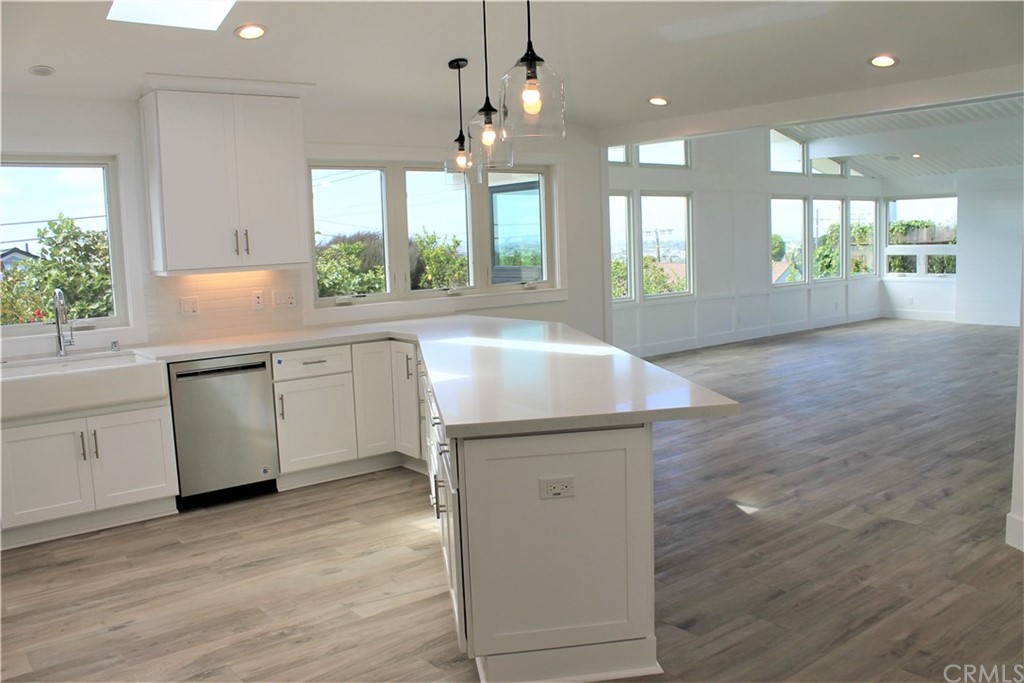 214 Vía Mesa Grande Redondo Beach, CA 90277 - Photo 21 of 21 Open Floorplan