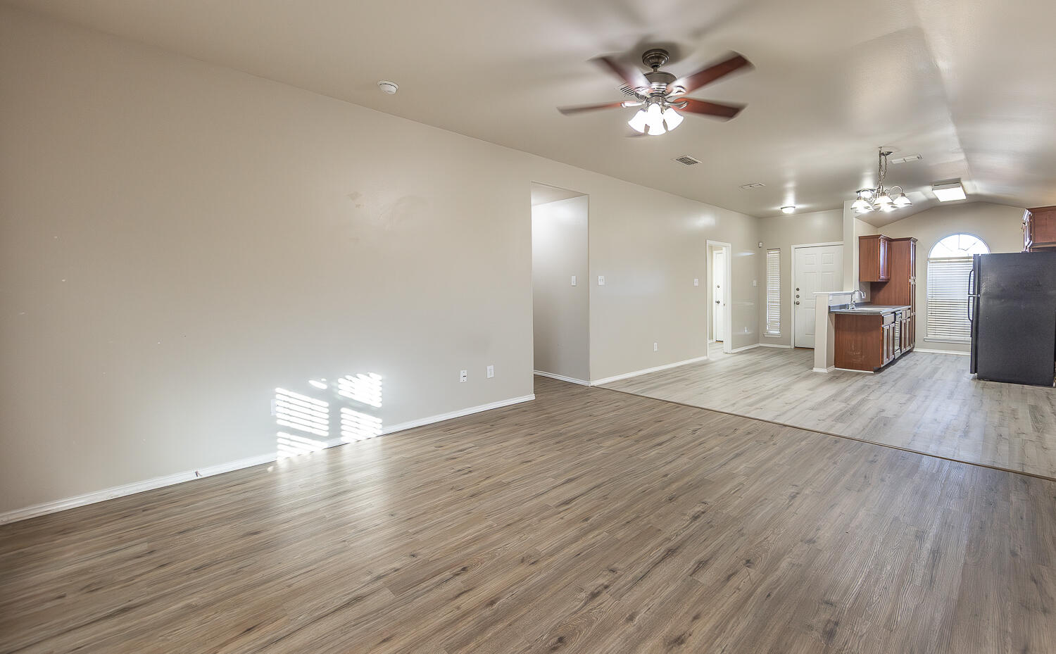 6545 84th Street Lubbock, TX 79424 - Photo 6 of 21 2L9A2744