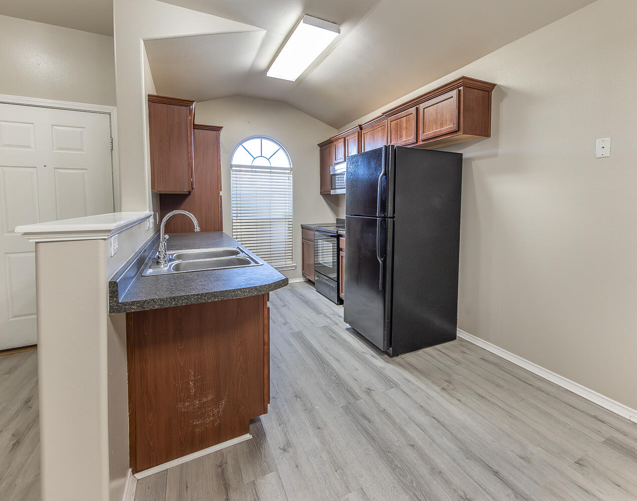 6545 84th Street Lubbock, TX 79424 - Photo 8 of 21 2L9A2758