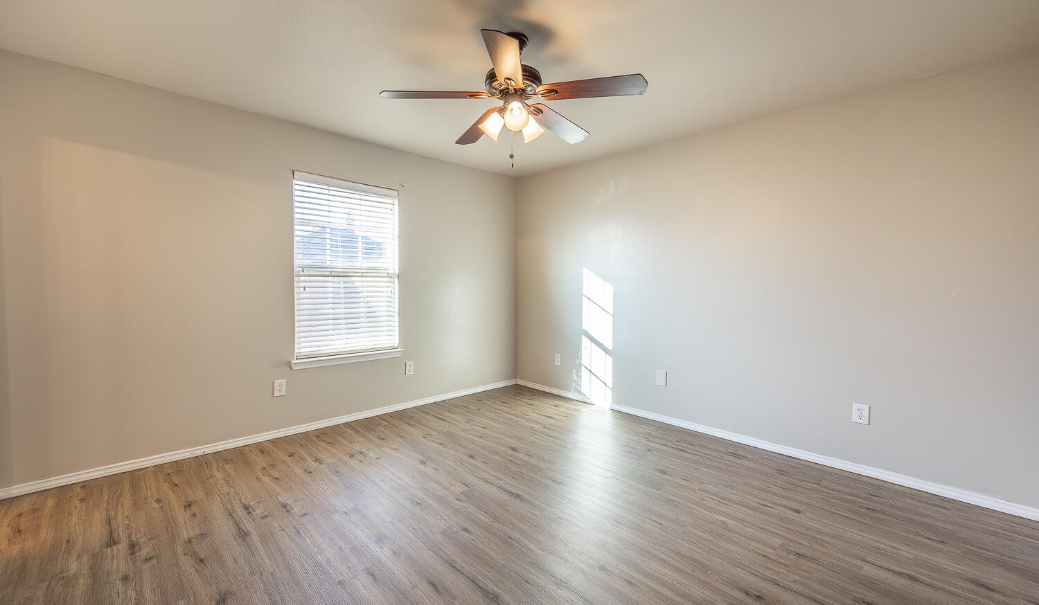 6545 84th Street Lubbock, TX 79424 - Photo 10 of 21 2L9A2792