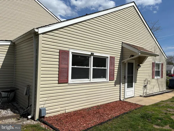 $234,900 | 48 South South Seas Court, Barnegat, NJ 08005