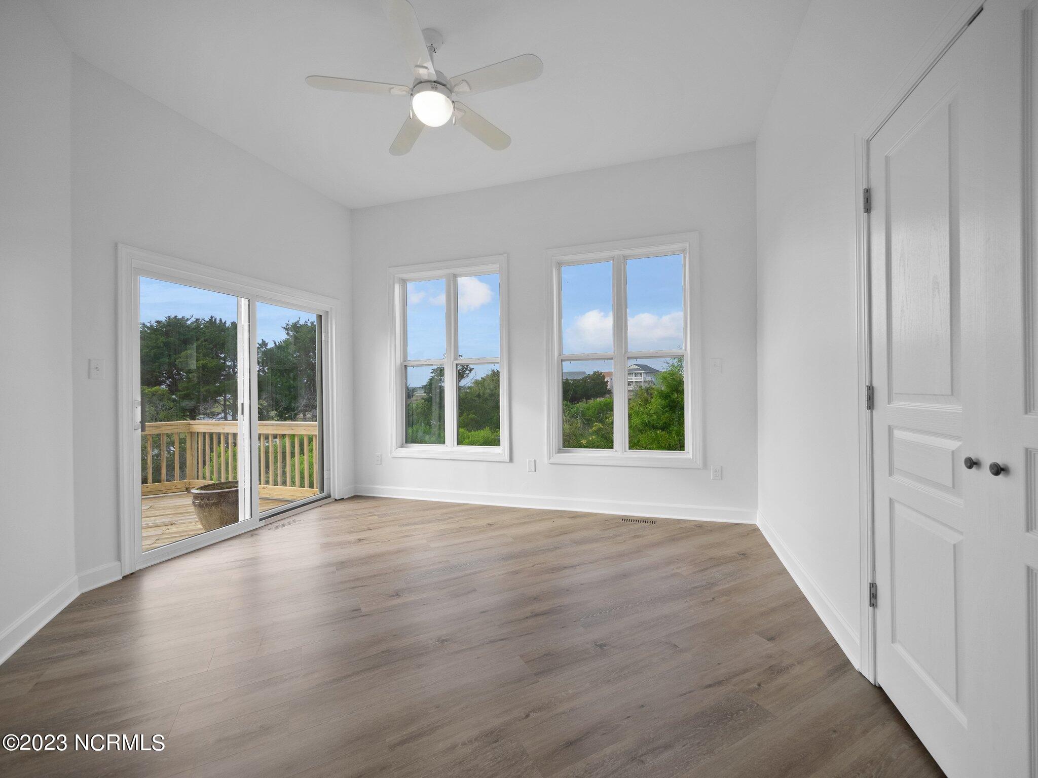 11 W Ridge Surf City, NC 28445 - Photo 20 of 50 32-web-or-mls-P1010951