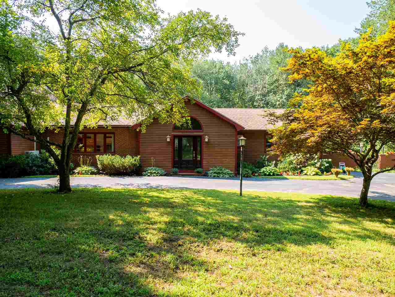 348 Tolend Road Dover, NH 03820 - Photo 2 of 40