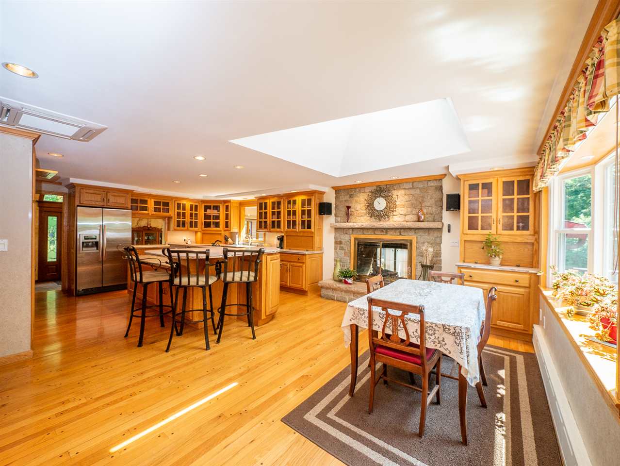 348 Tolend Road Dover, NH 03820 - Photo 13 of 40