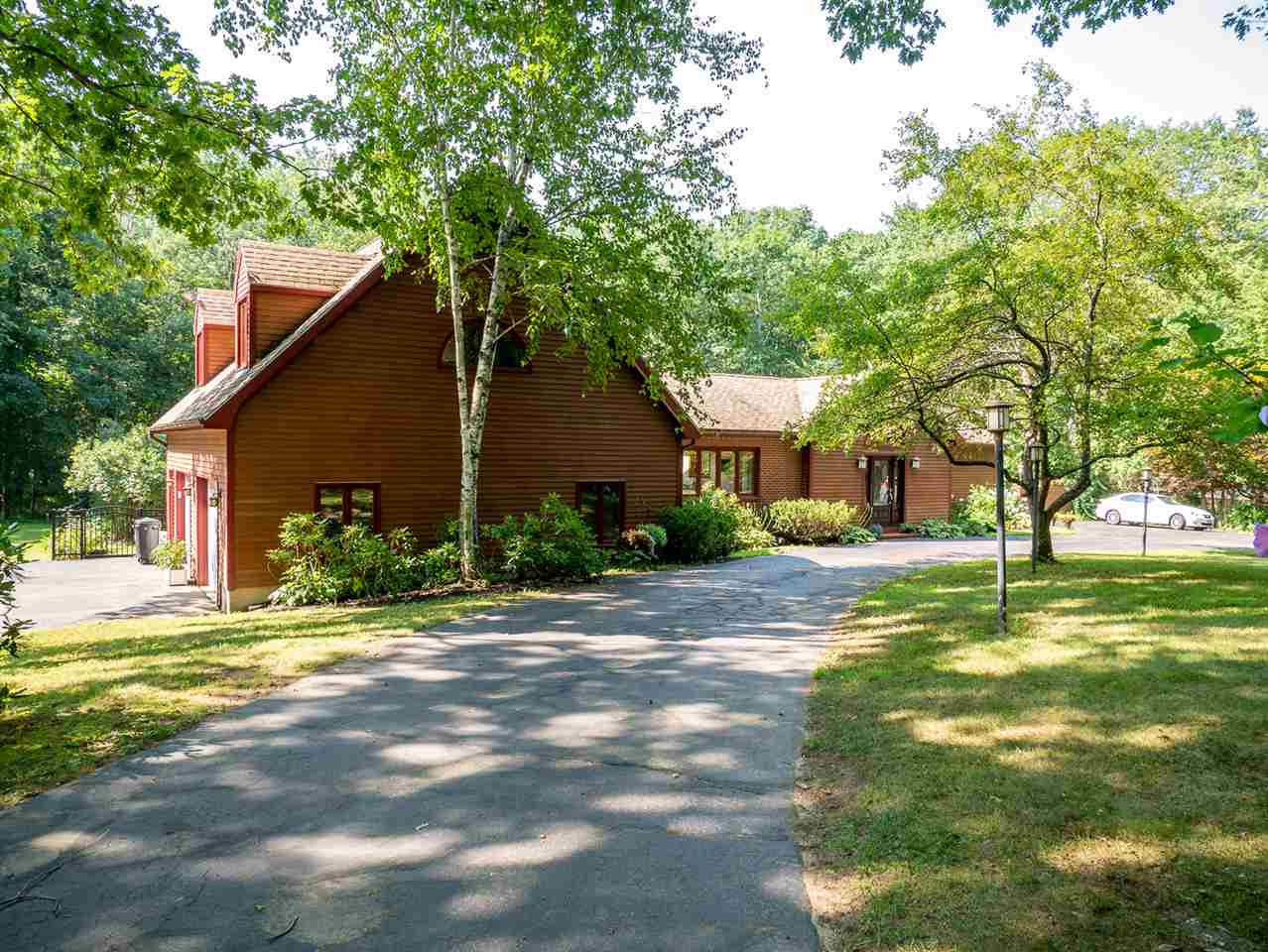 348 Tolend Road Dover, NH 03820 - Photo 3 of 40