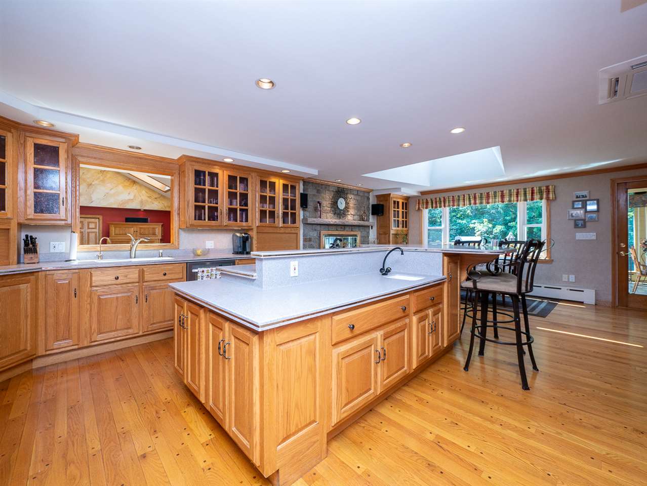 348 Tolend Road Dover, NH 03820 - Photo 7 of 40