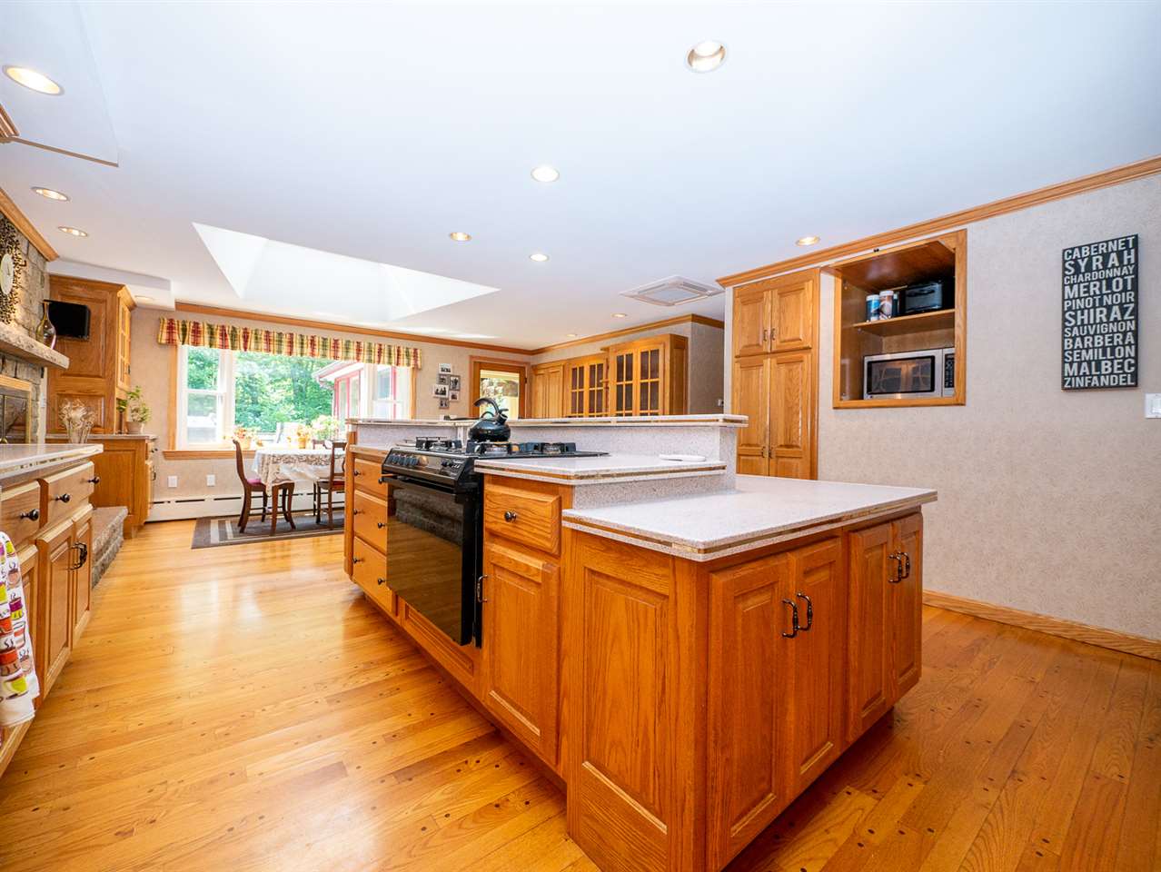 348 Tolend Road Dover, NH 03820 - Photo 9 of 40