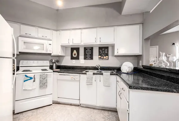 $1,131 | 3995 Eldridge Parkway, Unit 2011, Houston, TX 77082