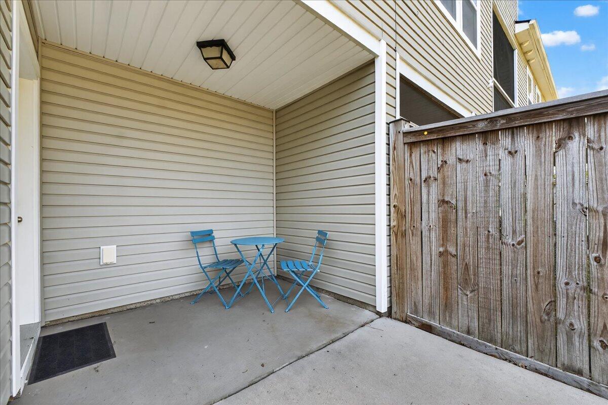 4146 Rigsby Lane Charleston, SC 29414 - Photo 32 of 41 Private Patio off Maine Level