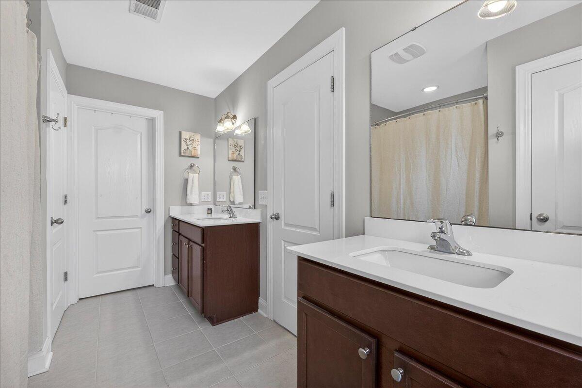 4146 Rigsby Lane Charleston, SC 29414 - Photo 10 of 41 Primary Bathroom with Separate Vanities