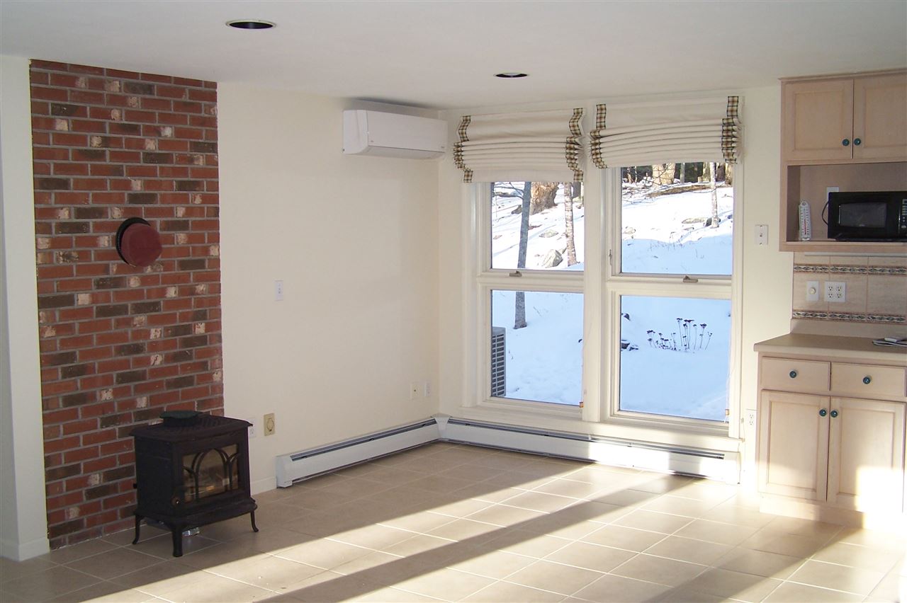 426 Bay Road Durham, NH 03824 - Photo 8 of 39