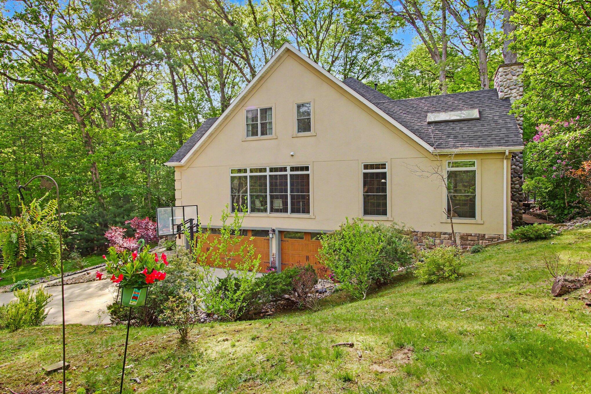 347 East Murray Road La Porte, IN 46350 - Photo 4 of 50 2038x1359