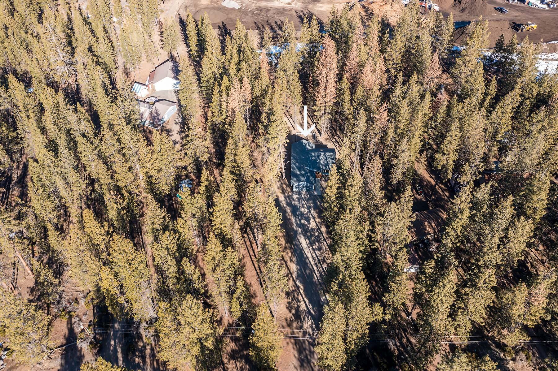 19220 Cherokee Road Bend, OR 97702 - Photo 23 of 25 DJI_0470