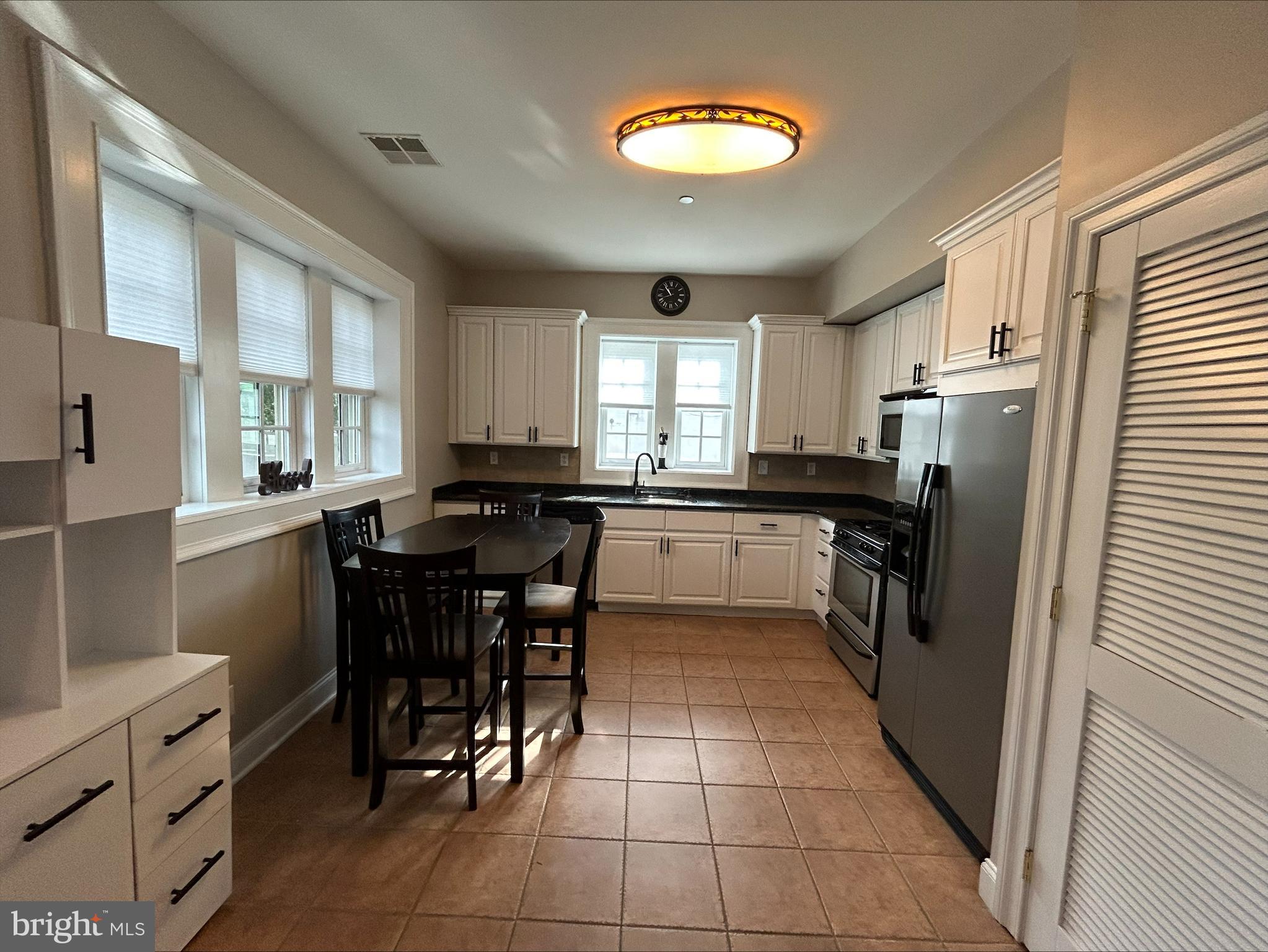 7220 Ridge Avenue, Unit A Philadelphia, PA 19128 - Photo 3 of 10 Gallery Image 3