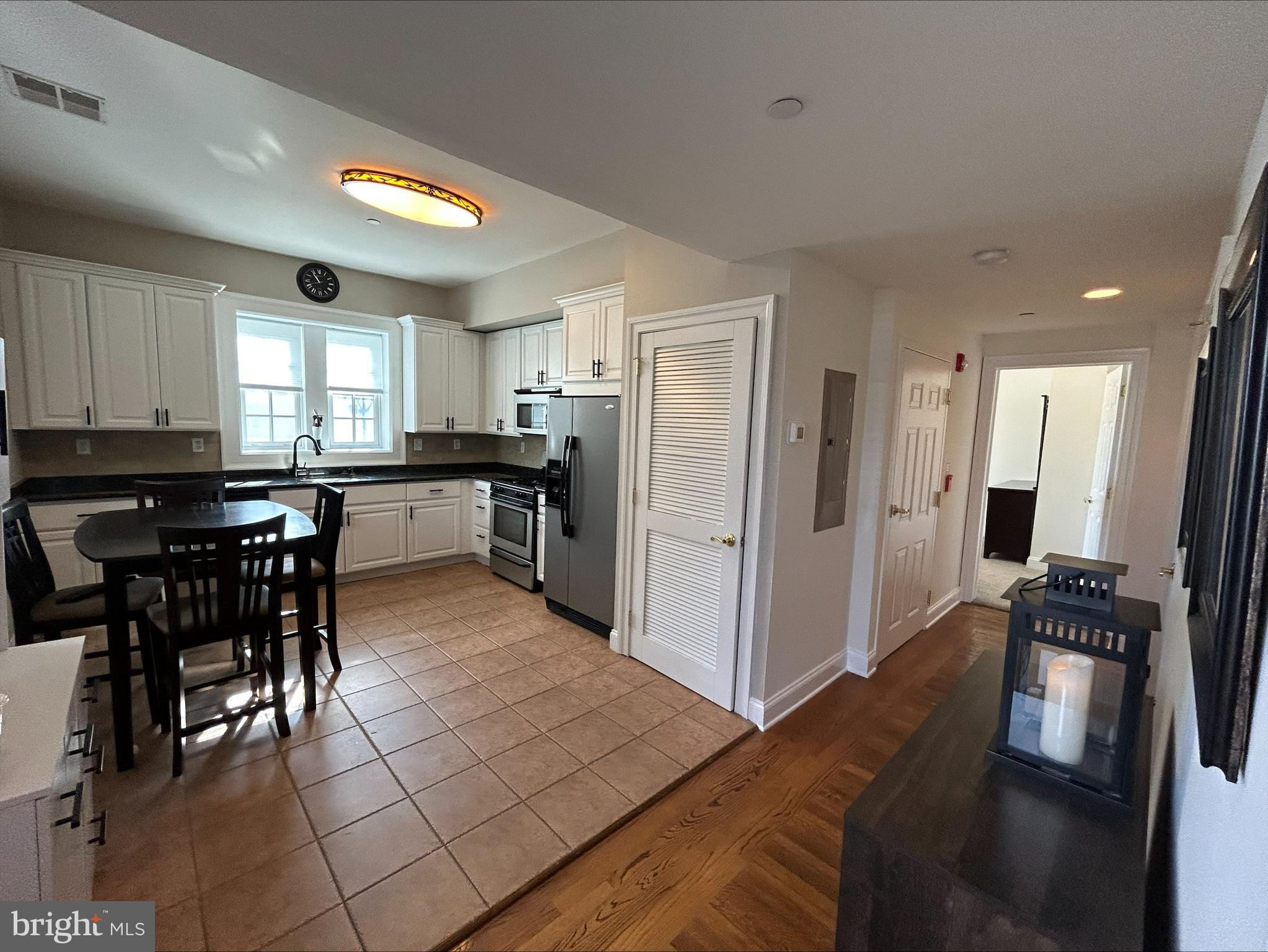 7220 Ridge Avenue, Unit A Philadelphia, PA 19128 - Photo 5 of 10 Gallery Image 5