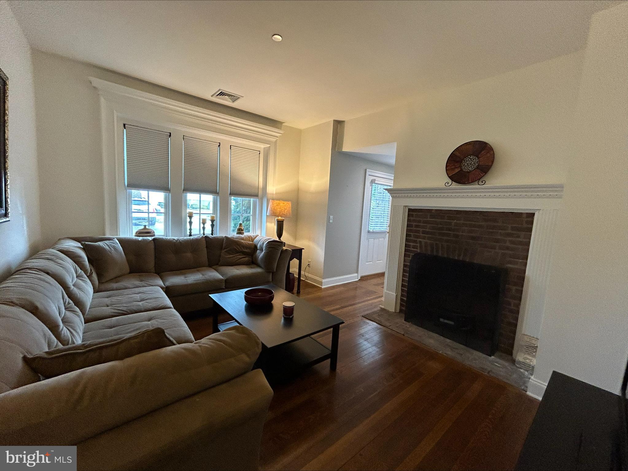 7220 Ridge Avenue, Unit A Philadelphia, PA 19128 - Photo 6 of 10 Gallery Image 6