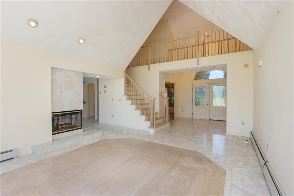 10 Valleyview Farm Road Haverhill, MA 01835 - Photo 10 of 41 Gallery Image 10