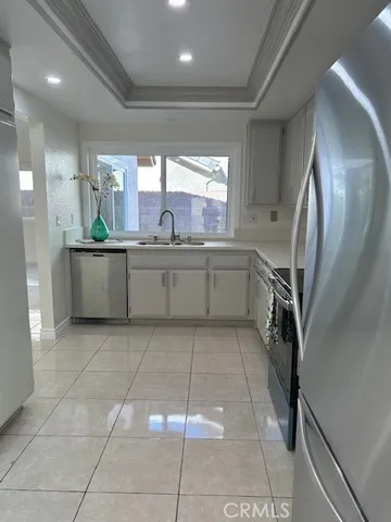 $4,400 | 8 Cape Cod, Irvine, CA 92620