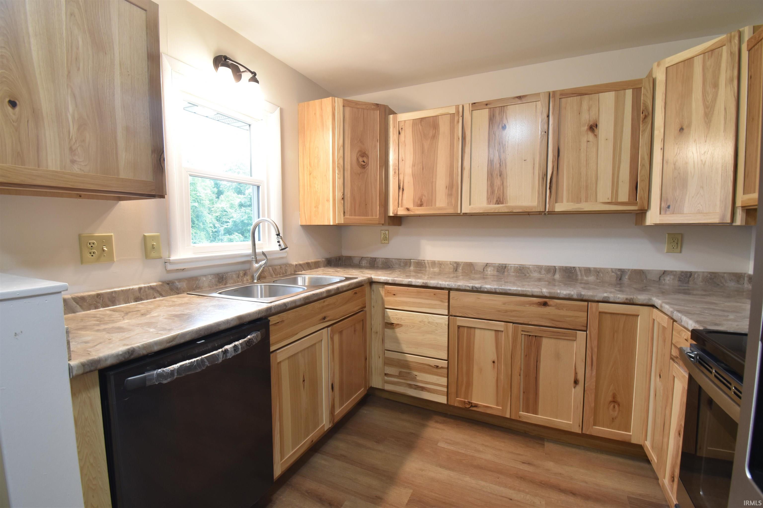 1320 North Logan Road Bloomington, IN 47404 - Photo 5 of 29