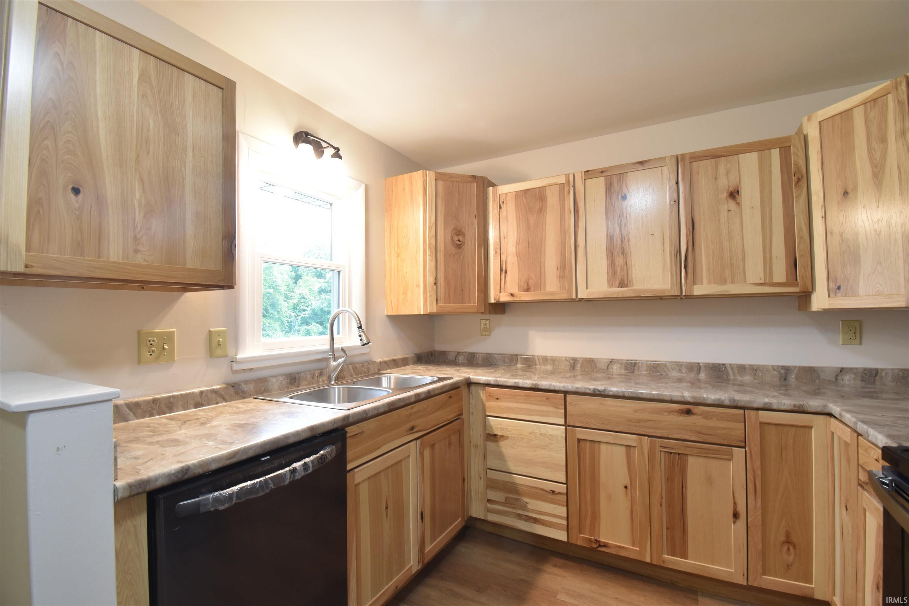 1320 North Logan Road Bloomington, IN 47404 - Photo 7 of 29