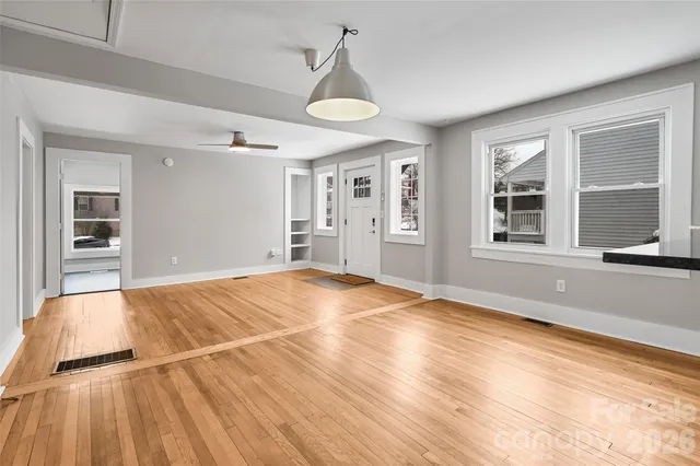 $390,000 | 21 Hilldale Road, Asheville, NC 28803