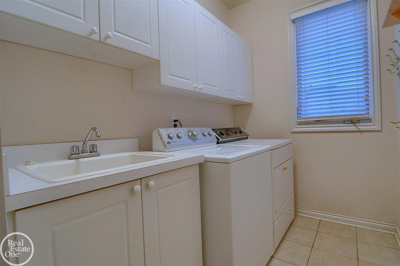 538 Springview Drive Rochester, MI 48307 - Photo 52 of 58