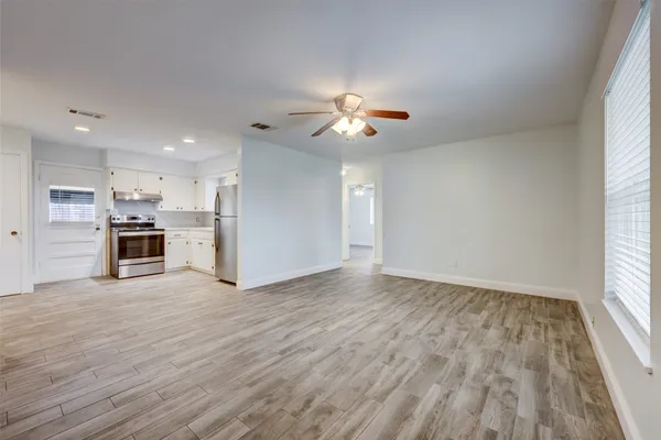 $1,800 | 2701 St Edwards Circle, Unit A, Austin, TX 78704