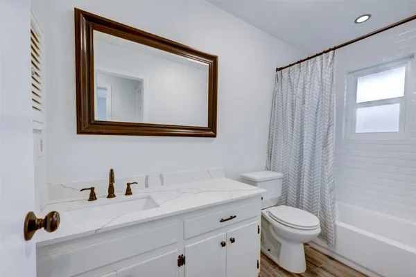 $1,800 | 2701 St Edwards Circle, Unit A, Austin, TX 78704