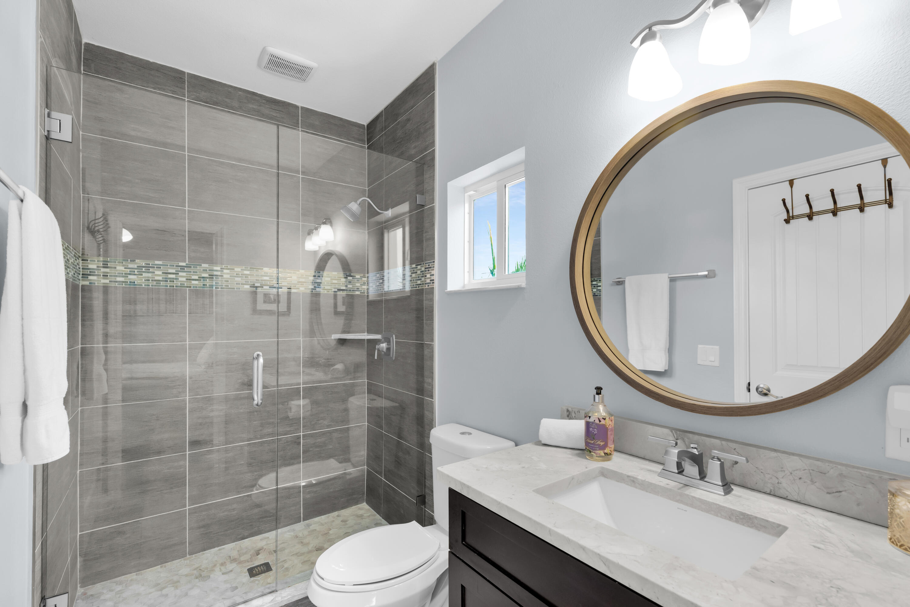 417 3rd Street Key Largo, FL 33037 - Photo 25 of 64 24