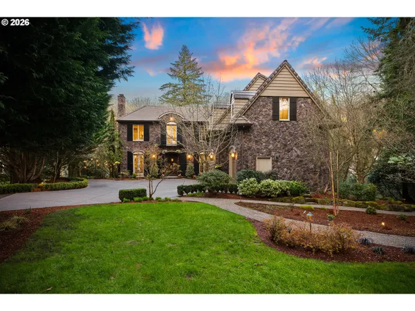 $3,695,000 | 2147 Glenmorrie Lane, Lake Oswego, OR 97034
